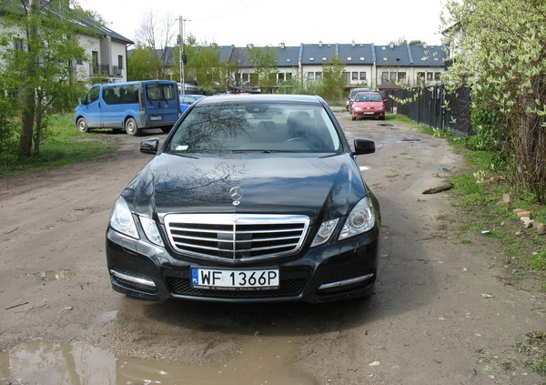Mercedes-Benz Klasa E cena 62000 przebieg: 176311, rok produkcji 2012 z Warszawa małe 67